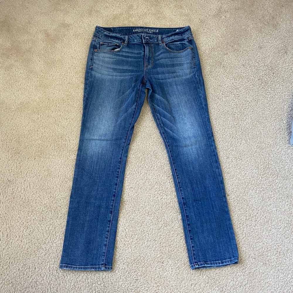 American Eagle mid rise straight leg skinny jeans